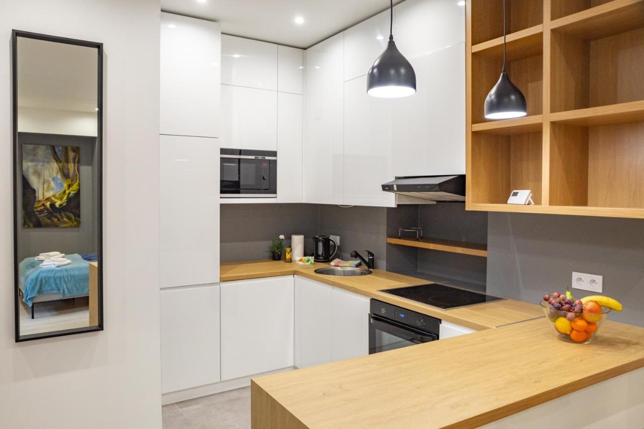 Apartamento Shy But Shining! Lovely, Stylish & Fully Equipped. Cracovia Exterior foto