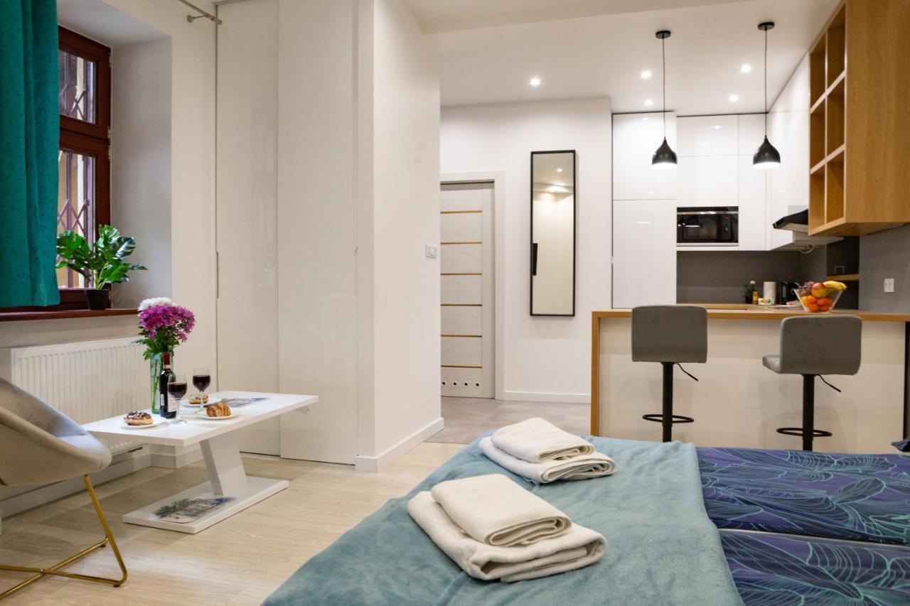 Apartamento Shy But Shining! Lovely, Stylish & Fully Equipped. Cracovia Exterior foto