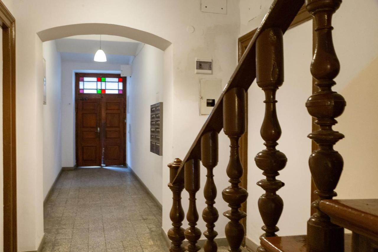 Apartamento Shy But Shining! Lovely, Stylish & Fully Equipped. Cracovia Exterior foto